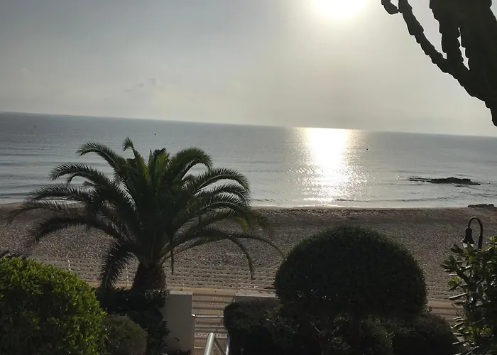 Terraced House By The Beach